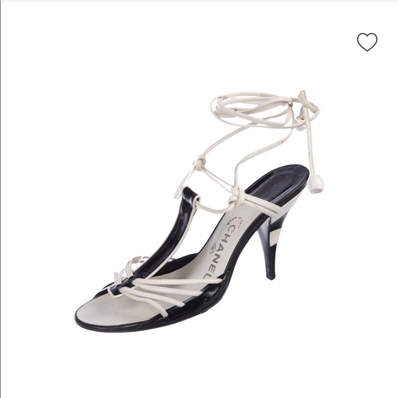 Chanel heels - Picture 2 of 6